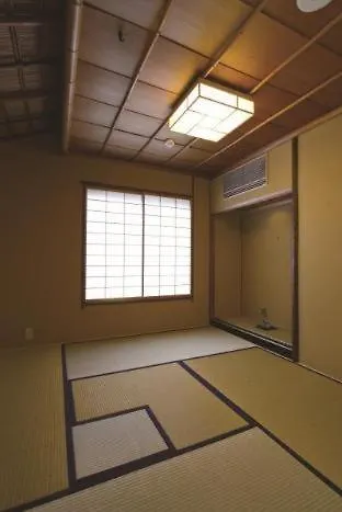 Matsui-Bekkan Hanakanzashi Kyoto Japan